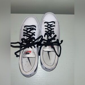 MENS NIKE BLAZER LOW SHOES